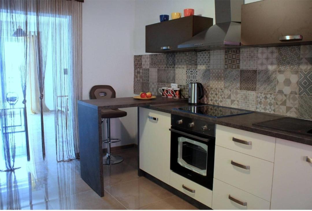 Appartamento Odessa Mama Bijela Esterno foto